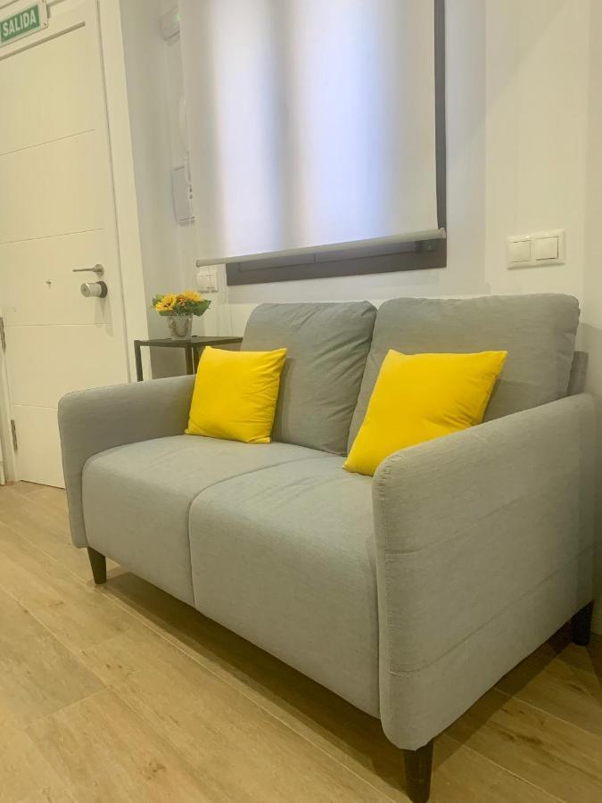Puerta De Caceres Apartamento 5 Callejon De Don Alvaro Bagian luar foto