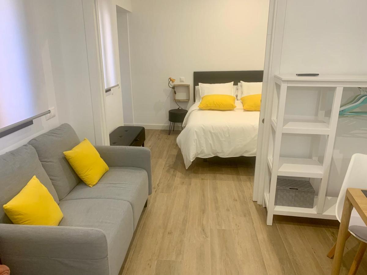 Puerta De Caceres Apartamento 5 Callejon De Don Alvaro Bagian luar foto